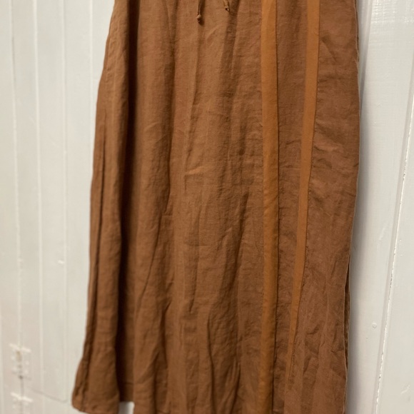 New FLAX Medium Top and Skirt Set - Picture 5 of 10
